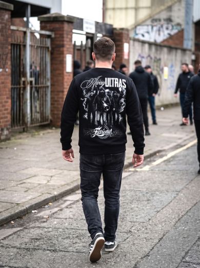 ea-m-awayultras_02